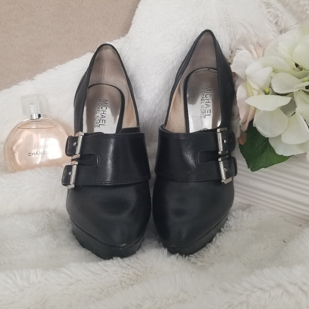 FINAL SALE - Michael Kors Booties